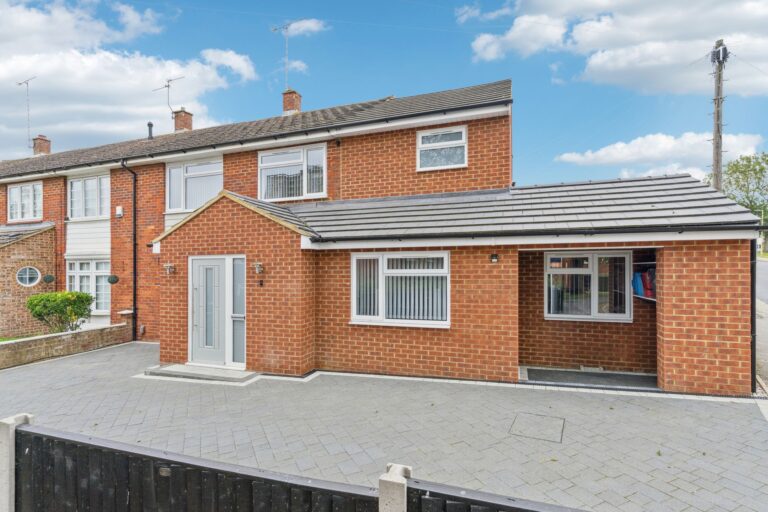 Plash Drive, Stevenage, SG1