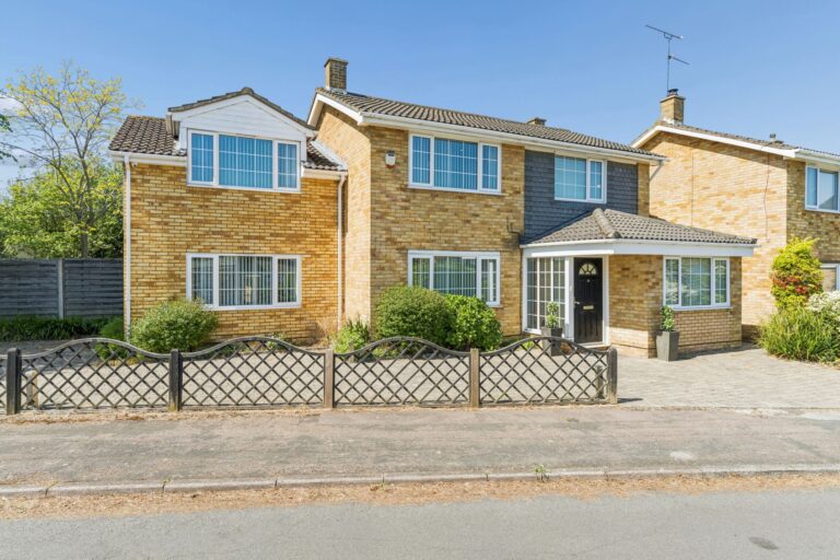 Cromwell Road, Stevenage, SG2